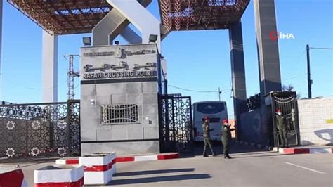 Mısır, Sina-Gazze arasındaki Refah Sınır Kapısını açık tuttuğunu duyurdu